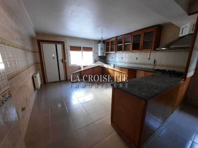 Villa S+6 à Gammarth